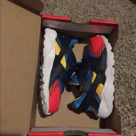 Nike Huarache - Picture 3 of 9